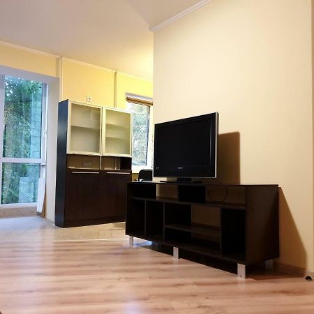 90-Avenue Apartments Černivci Esterno foto
